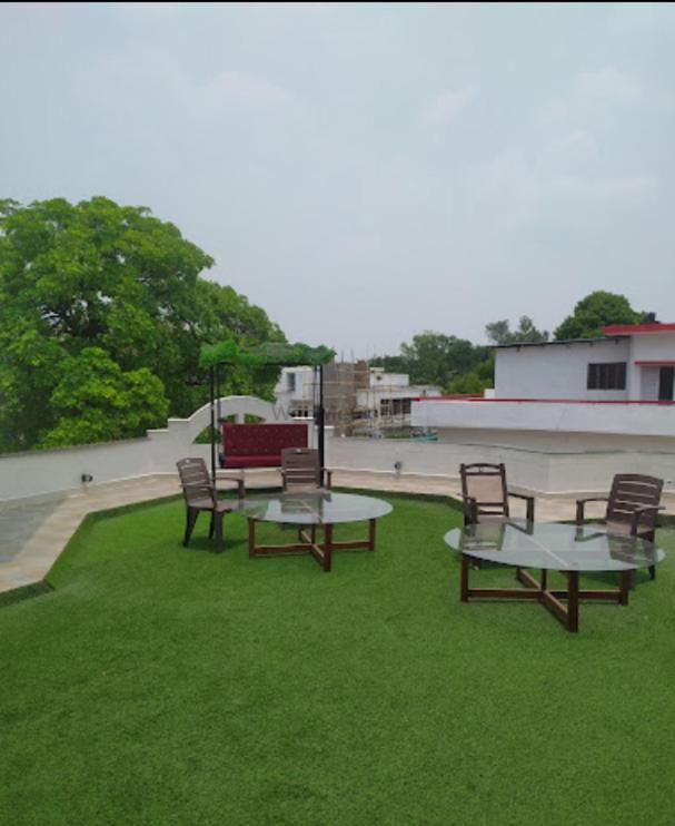 Mauji'S Villa Hotel & Guest House Allāhābād Junction 外观 照片