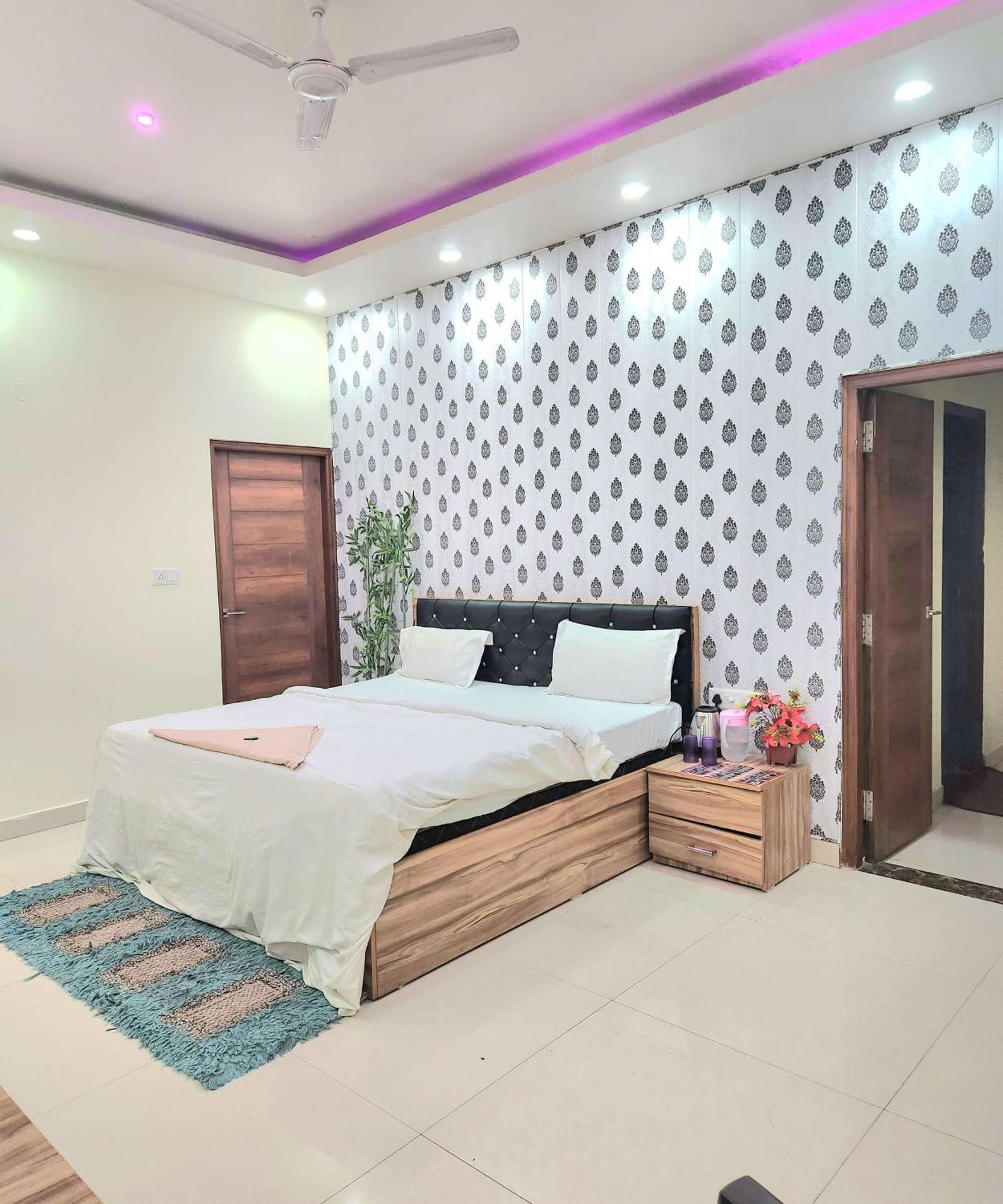 Mauji'S Villa Hotel & Guest House Allāhābād Junction 外观 照片
